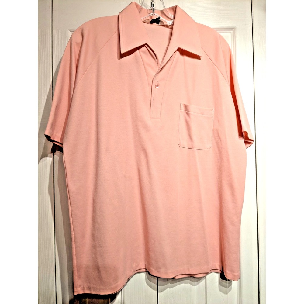 Lilly Dache VIntage Disco 70s Knit Men Large Pink Short Sleeve Polo Shirt Pocket